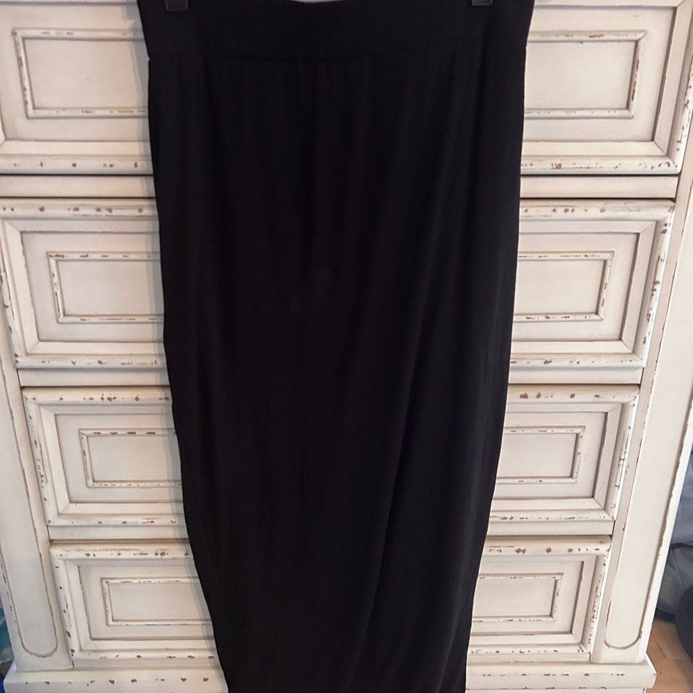 Chic Black Pencil Skirt for Women very flexible stretchy material !